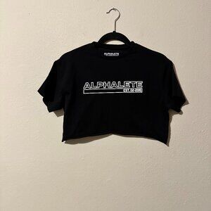 Alphalete cropped workout shirt black